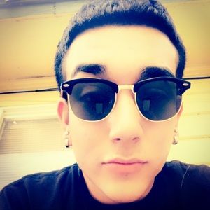 Meet your Posher, Miguel